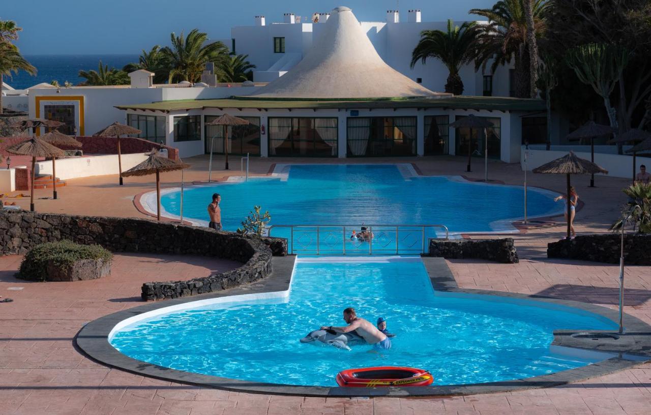 Apartamento Eduardo A Primera Linea Del Mar Costa Teguise Exterior foto